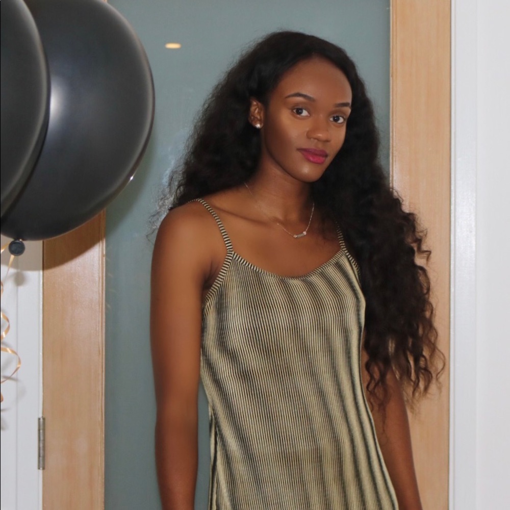 Meet your Posher, Ally